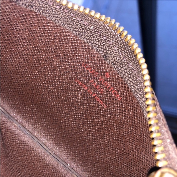 Louis Vuitton key pouch - Picture 6 of 7